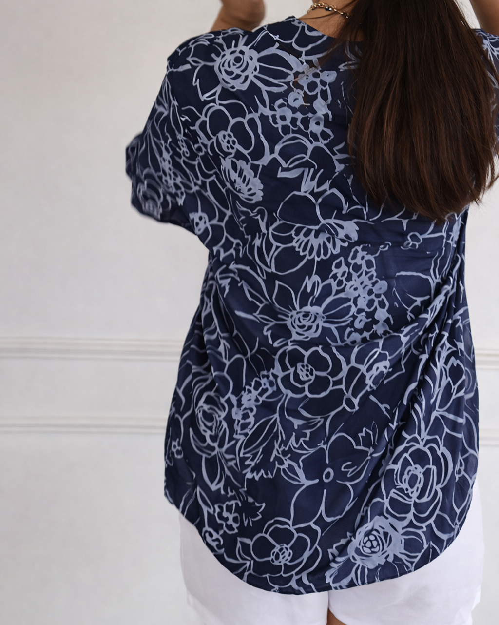 Willow | Elegant Blouse with Pocket
