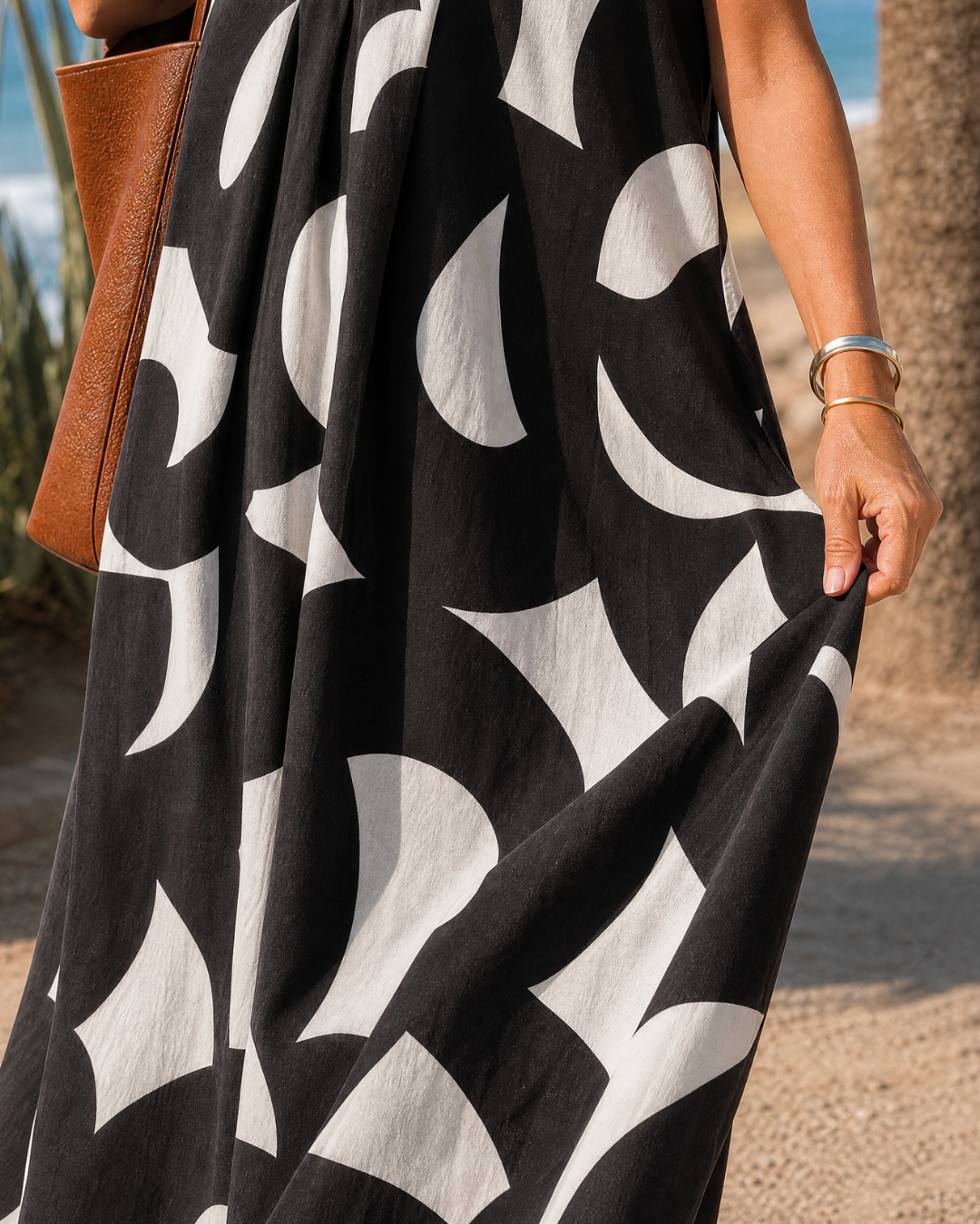 Verain | Abstract Print V Neck Flowing Midi Dress