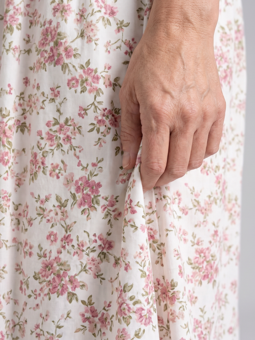 Elique | Sleeveless Floral V Neck Midi Dress