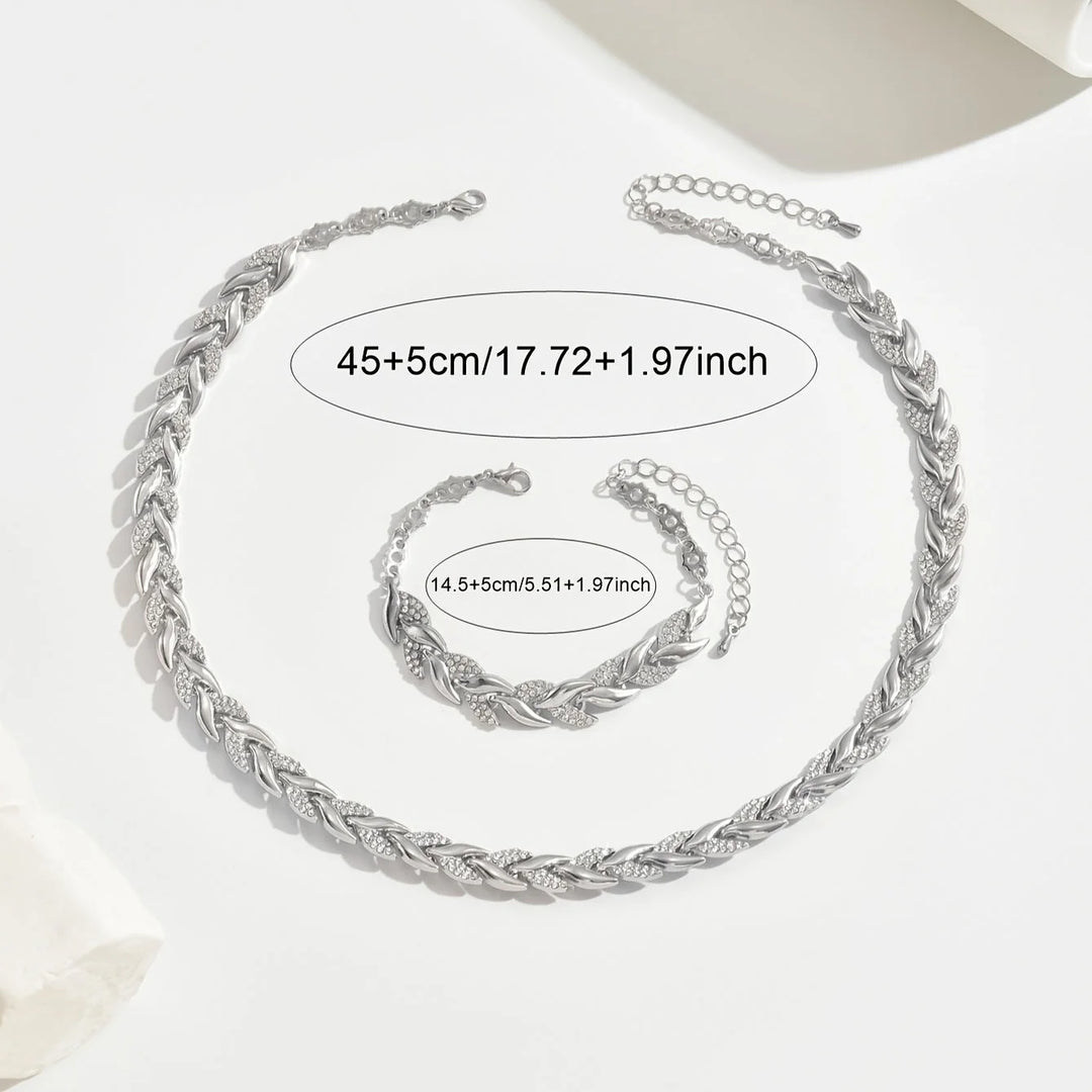 Claudine™ | Handmade Fishtail Pendant Set
