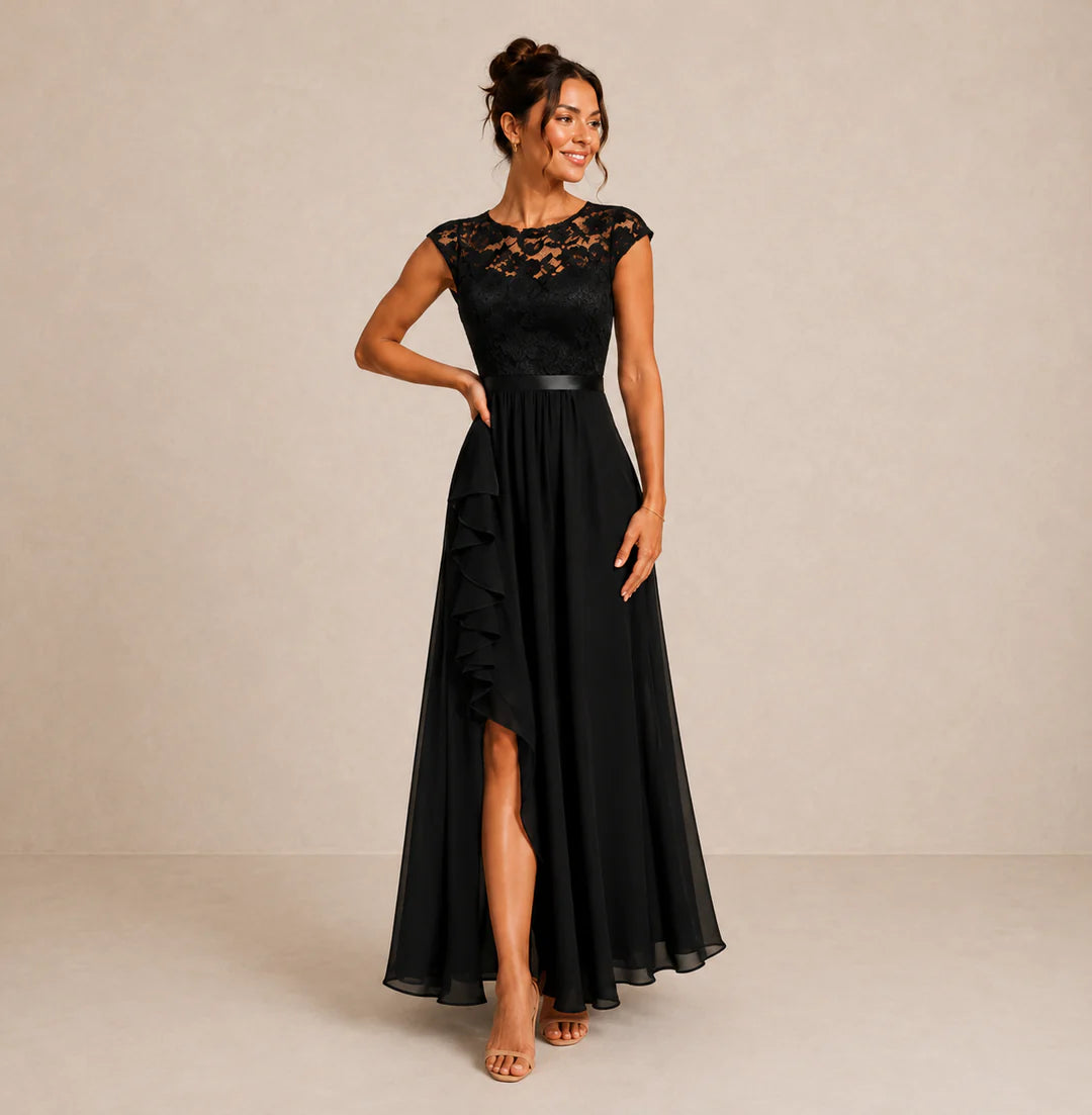 Justyna | A-Line Maxi Dress with Ruffles and Lace