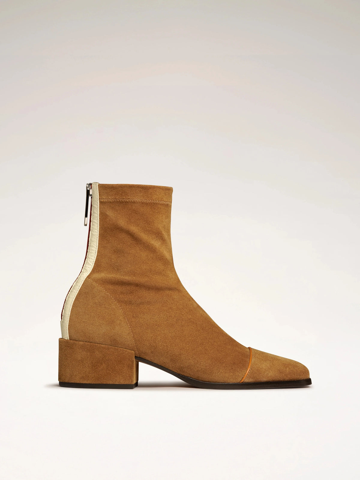 Strada | Cognac Ankle Boots
