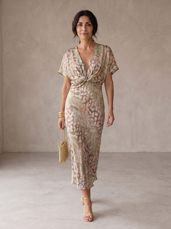 Antonella | Elegant Dress in Light, Flowing Fabric